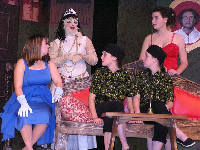 OLYMPUS DIGITAL CAMERA         