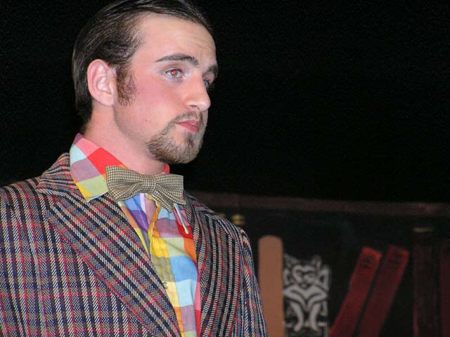 OLYMPUS DIGITAL CAMERA         