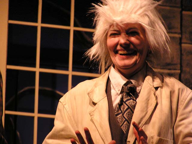 OLYMPUS DIGITAL CAMERA         